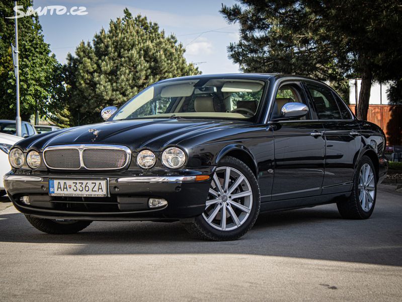 Jaguar XJ